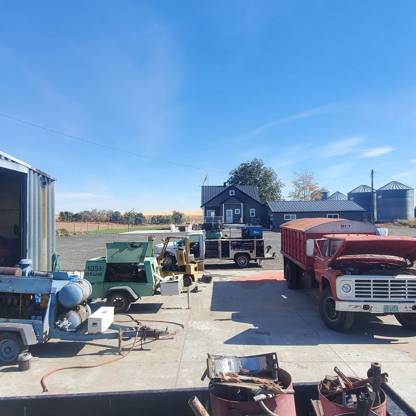work area for mechanic